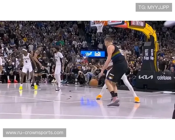 文班亚马挡拆单打不同于约基奇的效率与得分结构